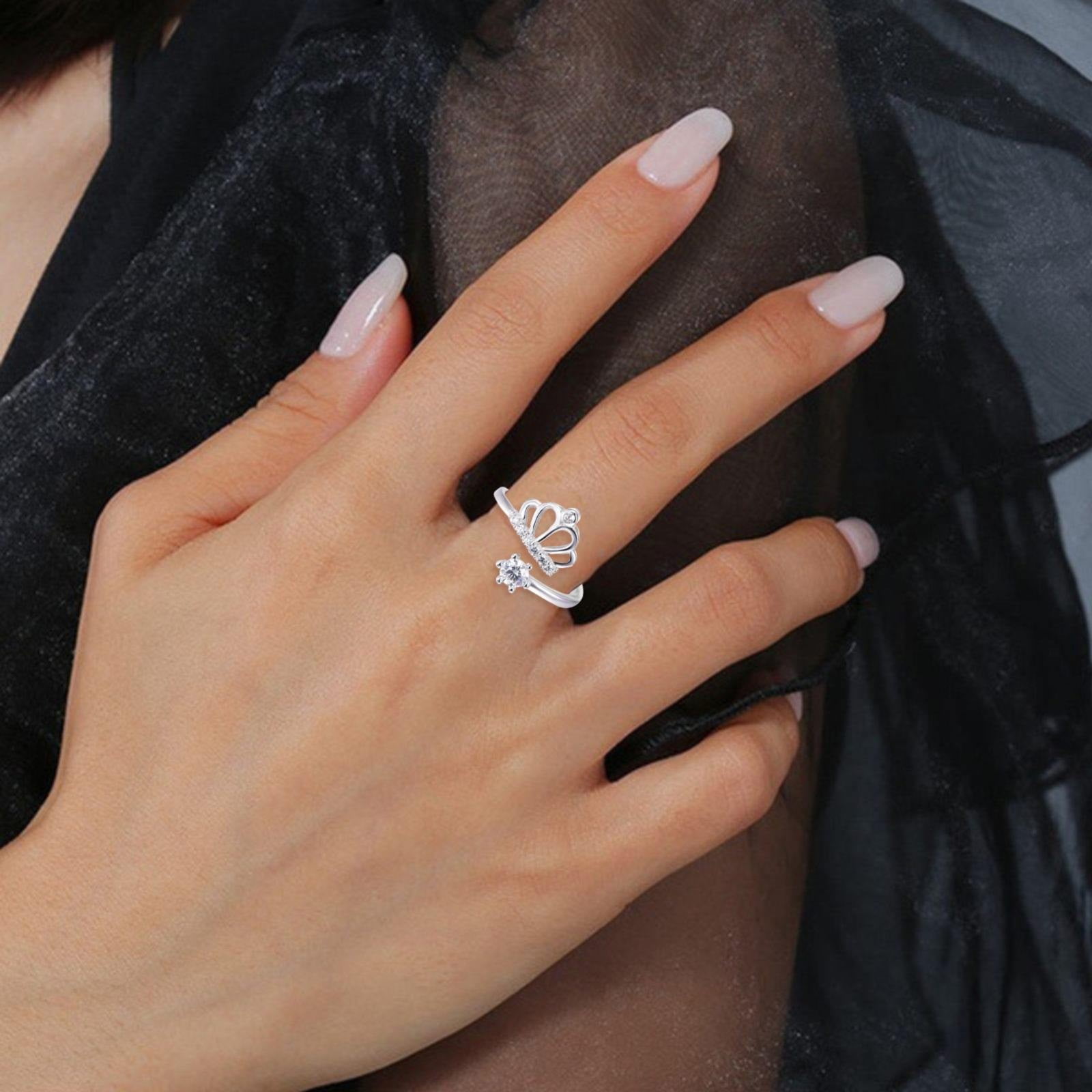 Valentine Stylish Princess Design Engagement Ring for Women & Girls (White,  6)